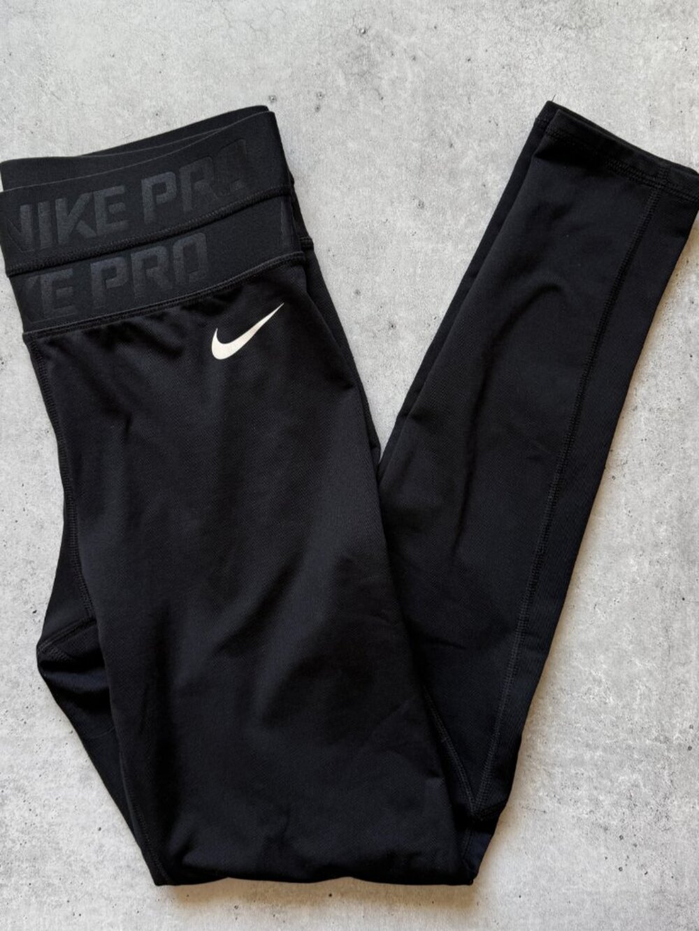 Nike Pro Cropped Leggings Size M Black High Rise Athletic